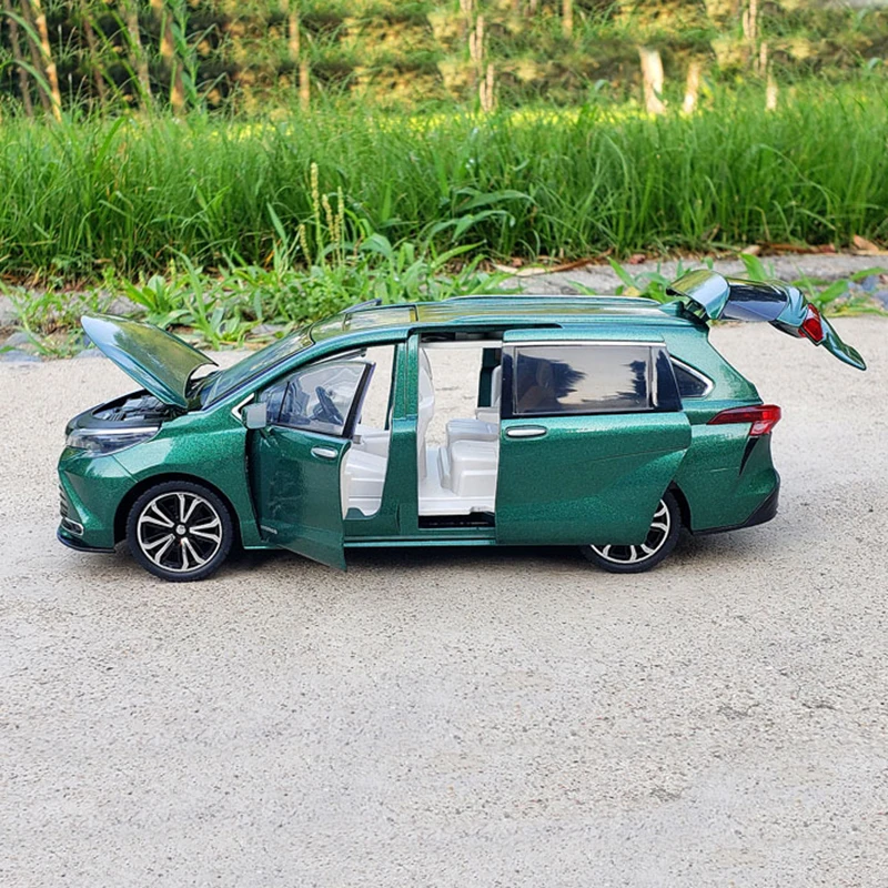 1:24 liga sienna mpv modelo de carro diecast metal veículos puxar para trás som do carro luz simulação crianças brinquedos presente coleção