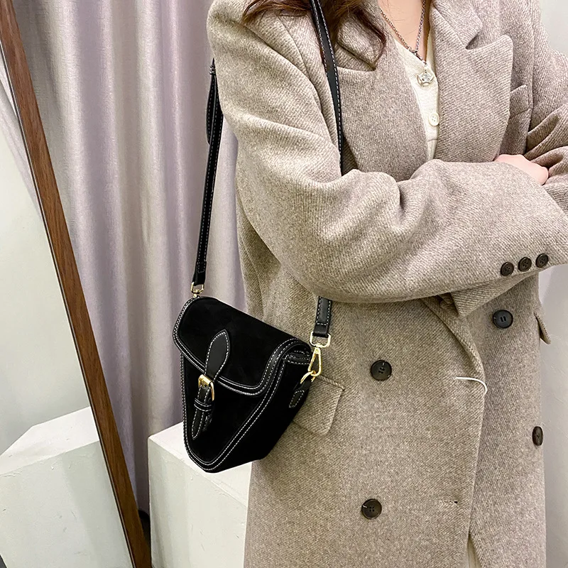 ​​2025 Maillard Earth Tones Triangle Bag Women Premium Matte Leather Geometric Shoulder Purse Avant-Garde Gallery Statement​​