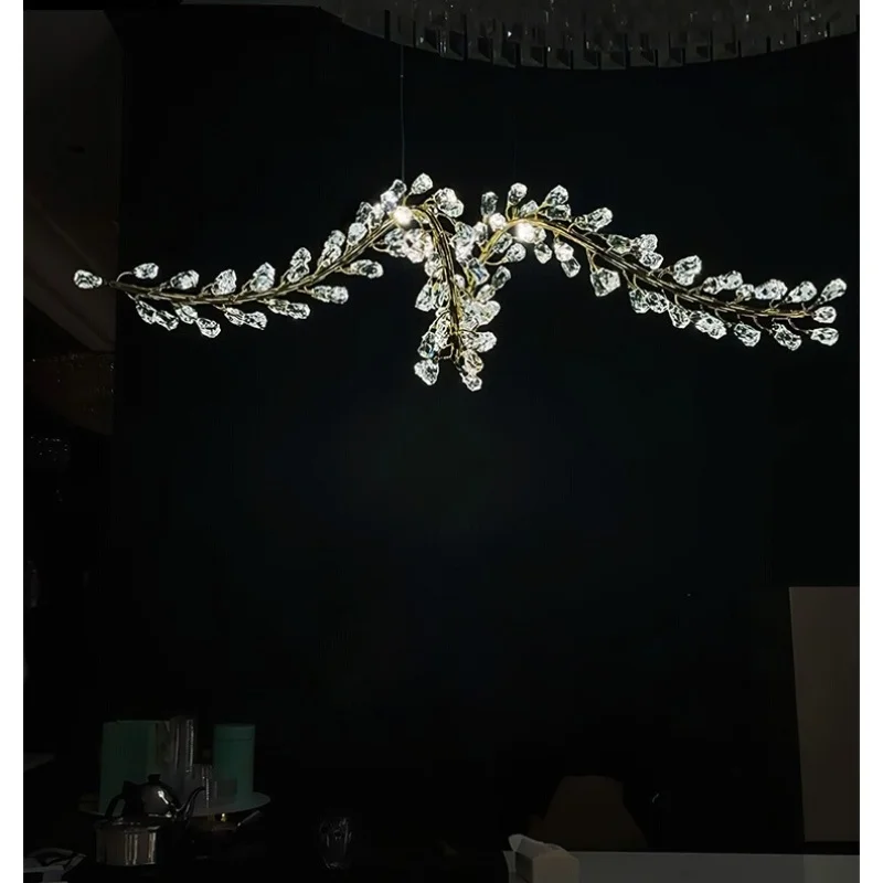

Flower branch crystal restaurant pendant light, high-end and atmospheric villa island dining table spiral light designer's style