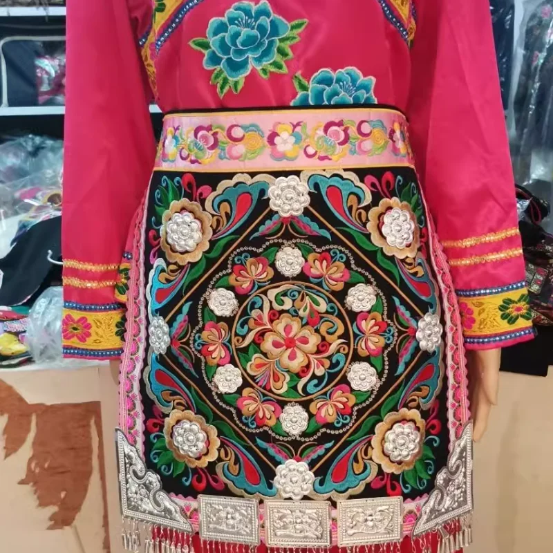 

Chinese Apron Miao and Dong Ethnic Group Bib Waist Circumference