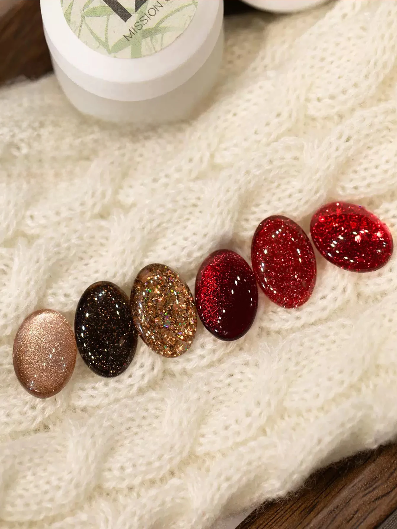 1/6PCS 2025 New Autumn and Winter Nail Art Red Diamond Crushed Diamond Burgundy Crystal Cat Eye Gel Nail Polish, Lasts 28 Days