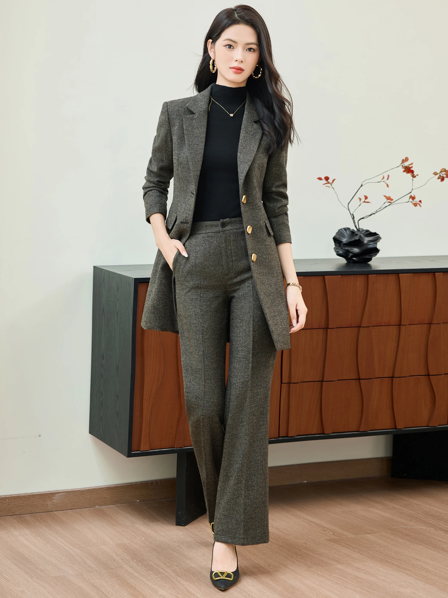 

Women's Woolen Suit Jaet Mid-Length Career Sle Casual Faion Autumn Winter Warm Long Sve Single Button Closure