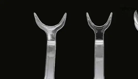 

1Pcs Dental Mouth Opener Plugger Shaping Angle Tools Materials Orthodontics C Lip Cheek Dentist Tools Autoclavable