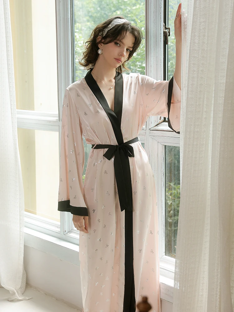 dawnloom-chemise-de-nuit-longue-en-soie-imprimee-avec-nœud-papillon-rose-et-noir-pour-femme-taille-ceinturee-legere-de-luxe-pour-la-maison