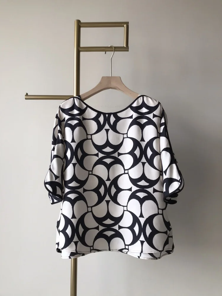 

Summer Shirts 2025 Fashion Loose Printed Silk Top Shirts for Women