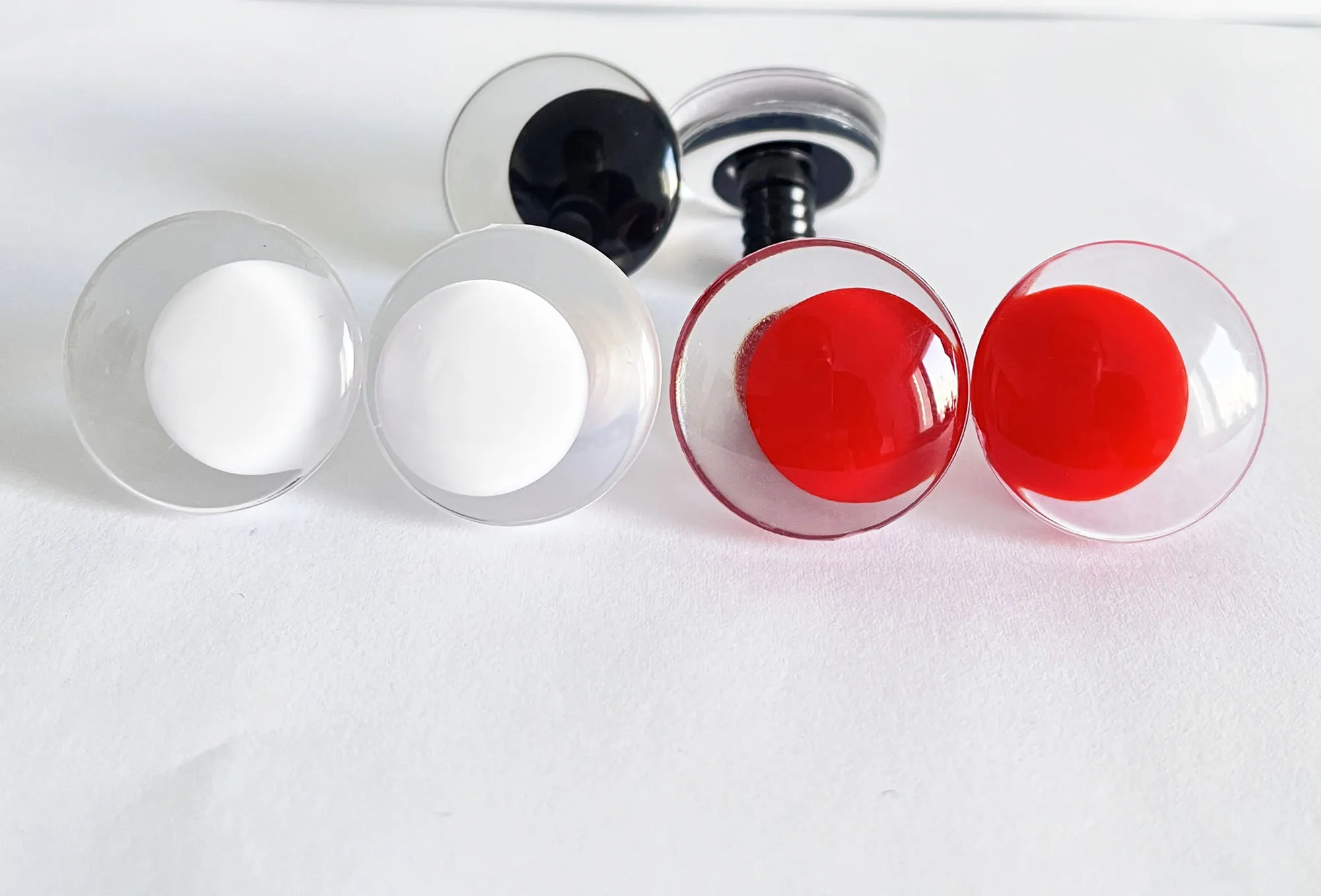 100pcs  12mm 14 16 18 20 25 30mm 35mm  black white red pupil  clear 3D comical round glitter eyes  with hard washer-size option