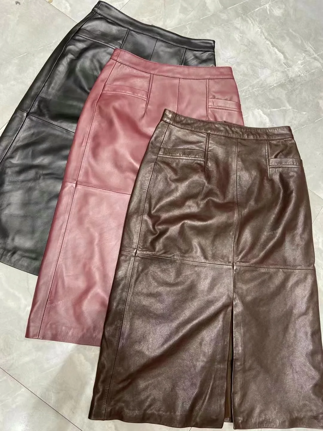 

Осенняя коллекция 2024: Женская кожаная юбка миди из овчины с высокой талией, в байкерском стиле, с разрезом, облегающая, в корейском стиле, для повседневной носки