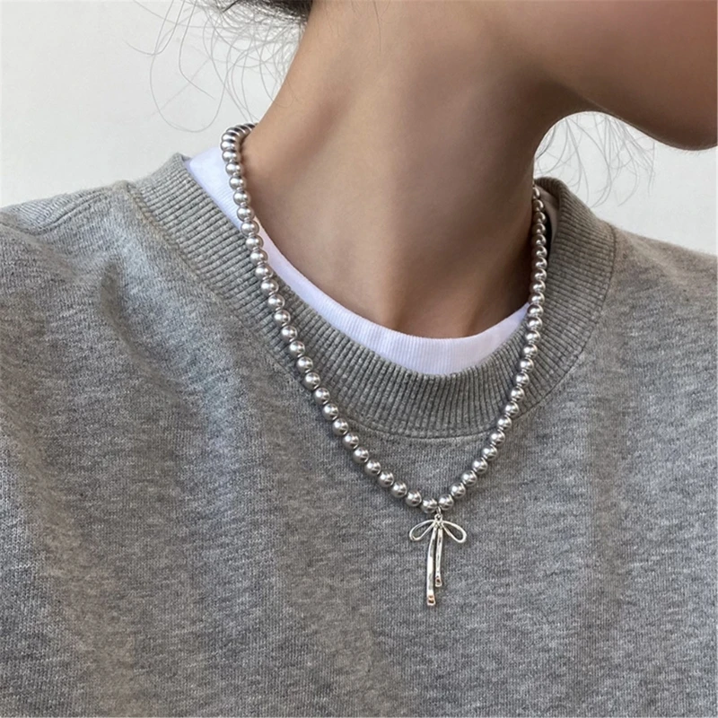 Stylish Bowknot Pendant Choker Accessories Bowknot Necklace featuring Elegant Pearls Choker Jewelry Adornment for Women