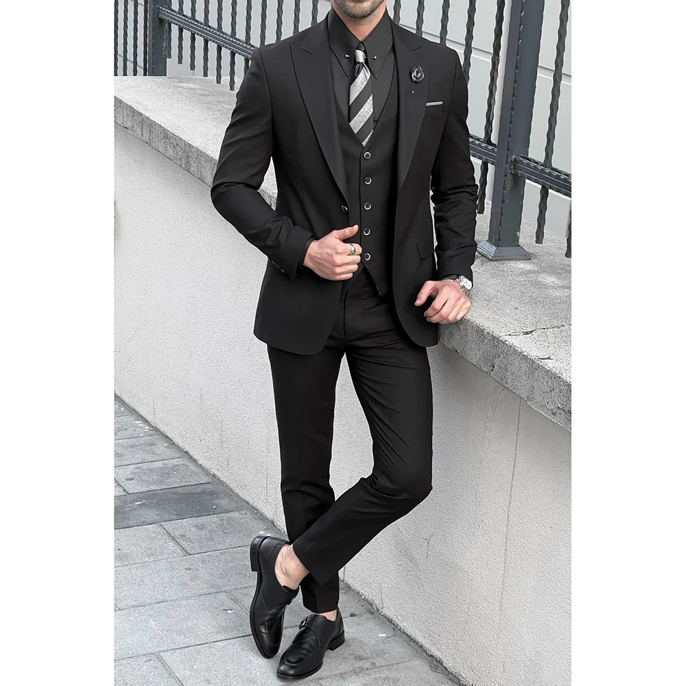 Black Men Suits 3 Piece Fashion Peak Lapel One Button Clothing Formal Elegant Casual Business Party Groom Wedding Tuxedo