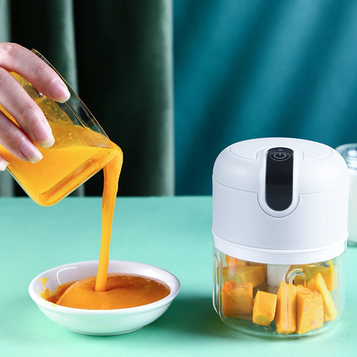 

1pc Electric Garlic Masher Portable Chopper Multifunction Meat Grinder Masher Machine Mini Garlic Vegetable Chopper Usb Charging