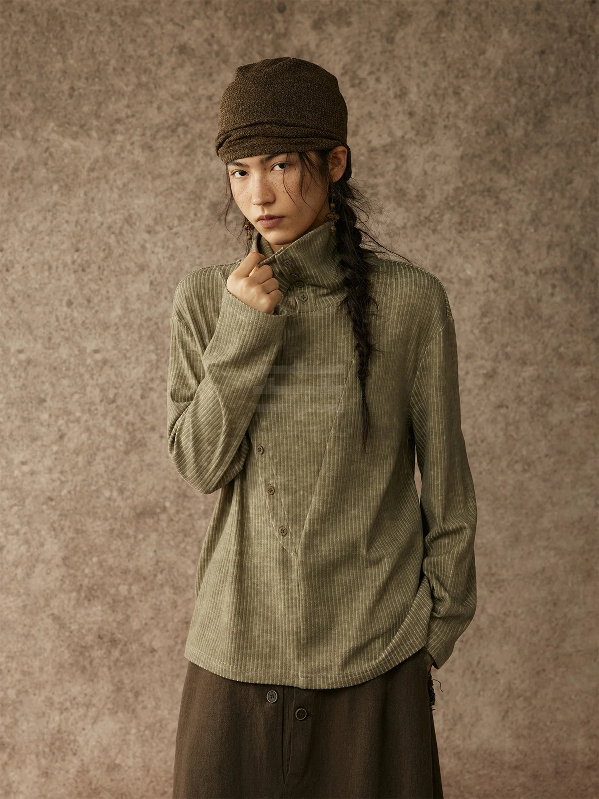 

Женская теплая футболка alpa Lew с длинным рукавом, воротником-конвертом, из смесового хлопка, с полосатым узором, модная коллекция Весна 2026