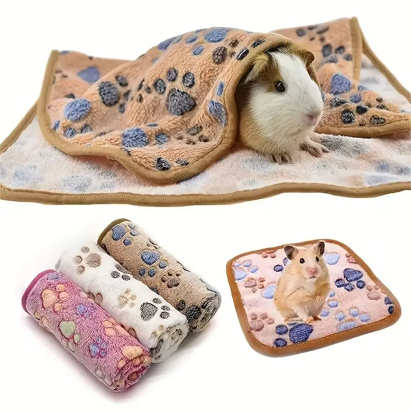 Soft Fluffy Pet Blanket High Quality Cute Dog Cat Paw Print Thick Coral Fleece Blankets Pet Mat Warm and Comfortable Thermal Pad