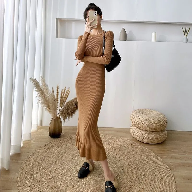 Vestido de malha para mulheres no outono inverno, novo estilo com fundo e camada interna, temperamento slim fit, vestido longo de lã, joelho