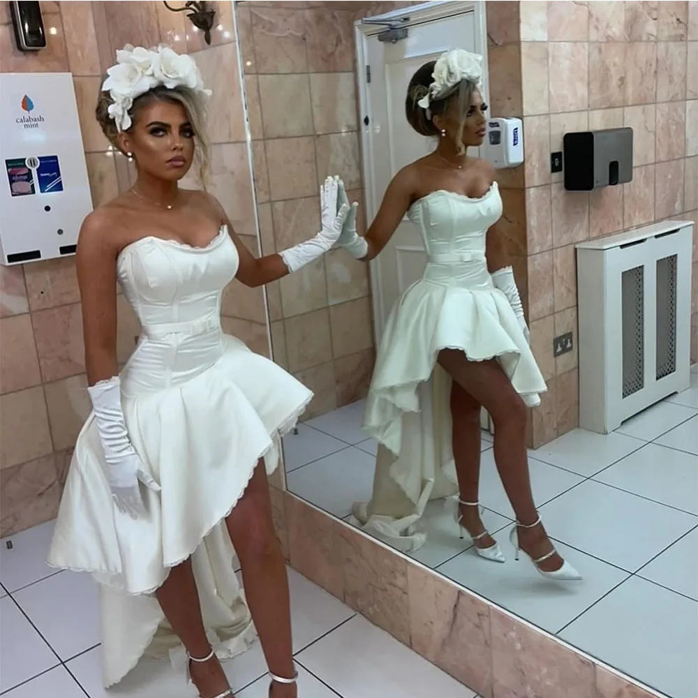 ชุดแต่งงานทรงเอไลน์ผ้าซาตินสีงาช้าง ชุดแต่งงานแบบไร้สายสำหรับเจ้าสาว ชุดแต่งงานแบบผูกเชือกด้านหลัง