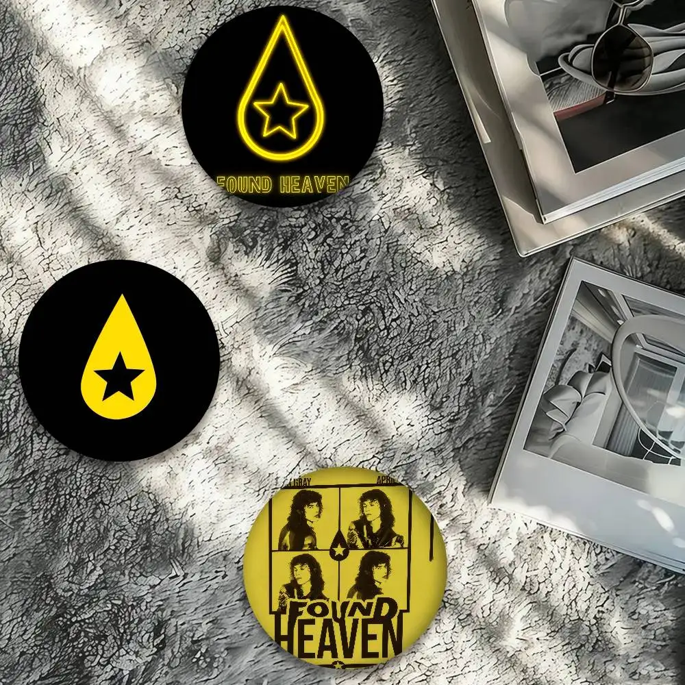 Conans Grays Found Heaven Anime-Fotobroschen, kreative runde Abzeichen, Geschenke, Anstecknadeln