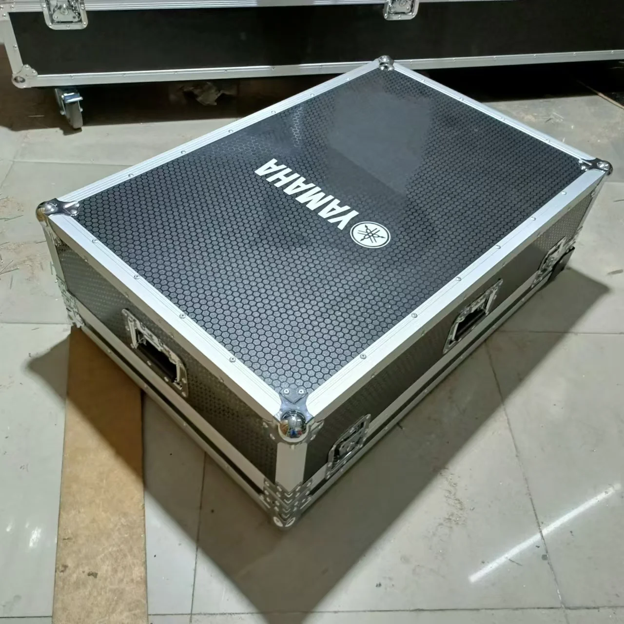 LS9-32 Console Case… - image