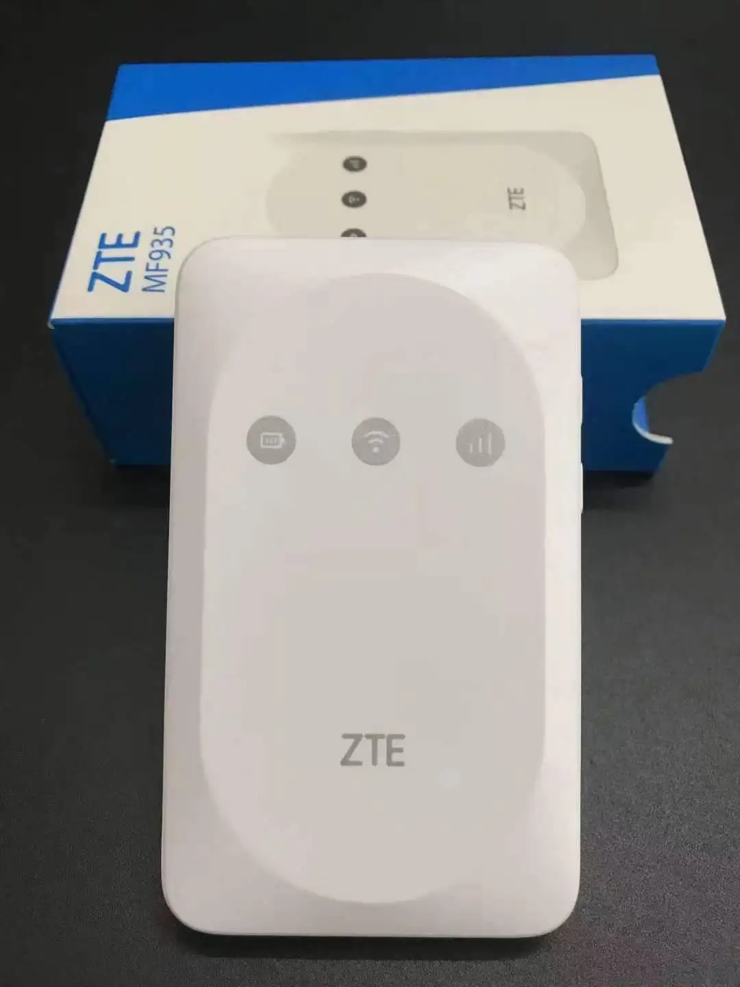 ZTE MF935 4G Mobile Wifi Router LTE Cat4 150Mbps Wireless Hotspot Sim Card Slot Pocket WiFi With 2100mAh Battery