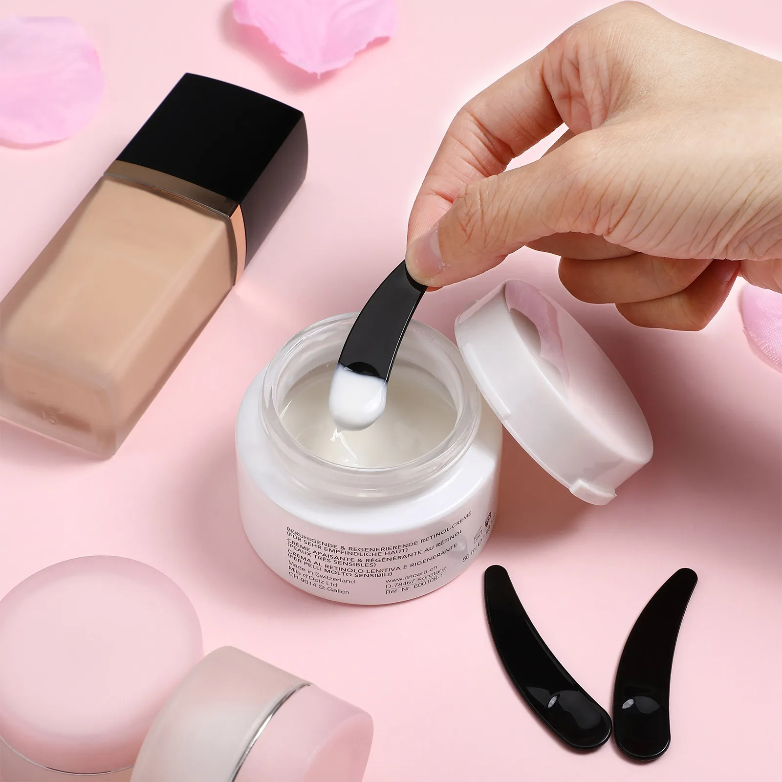 50Pcs Skincare Spatulas Face Cream Spoon Mask Spatulas Spoon for Mixing Stirring Masks Lotions Makeup Palettes Beauty