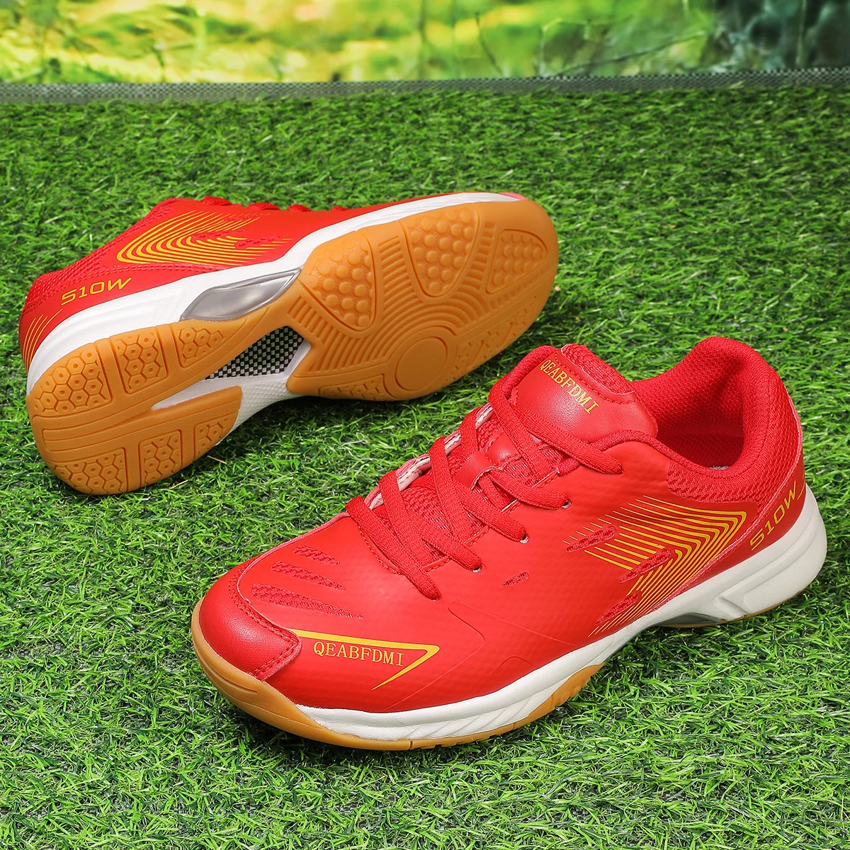 أحذية رياضية للتنس، أحذية تدري - مراجعة Badminton Footwork وسعره