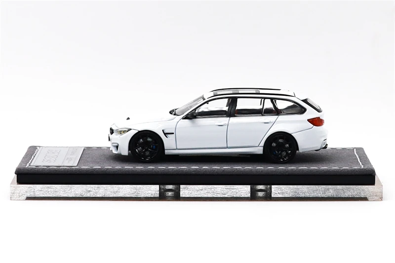 MORTAL 1:64 F81 M3 CS Touring Die-Cast Car Model Miniature Gifts