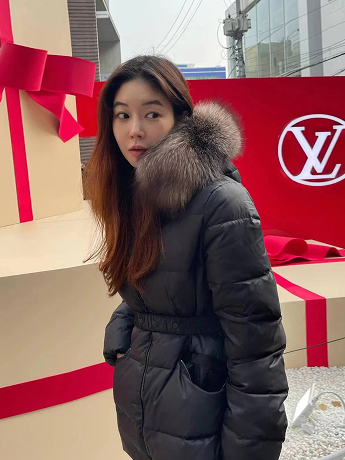 سليم صالح ort الأبيض Du down Jaet مع الفراء طوق المرأة Thiened ملابس خارجية دافئة الكورية Sle 2024 وصول جديد