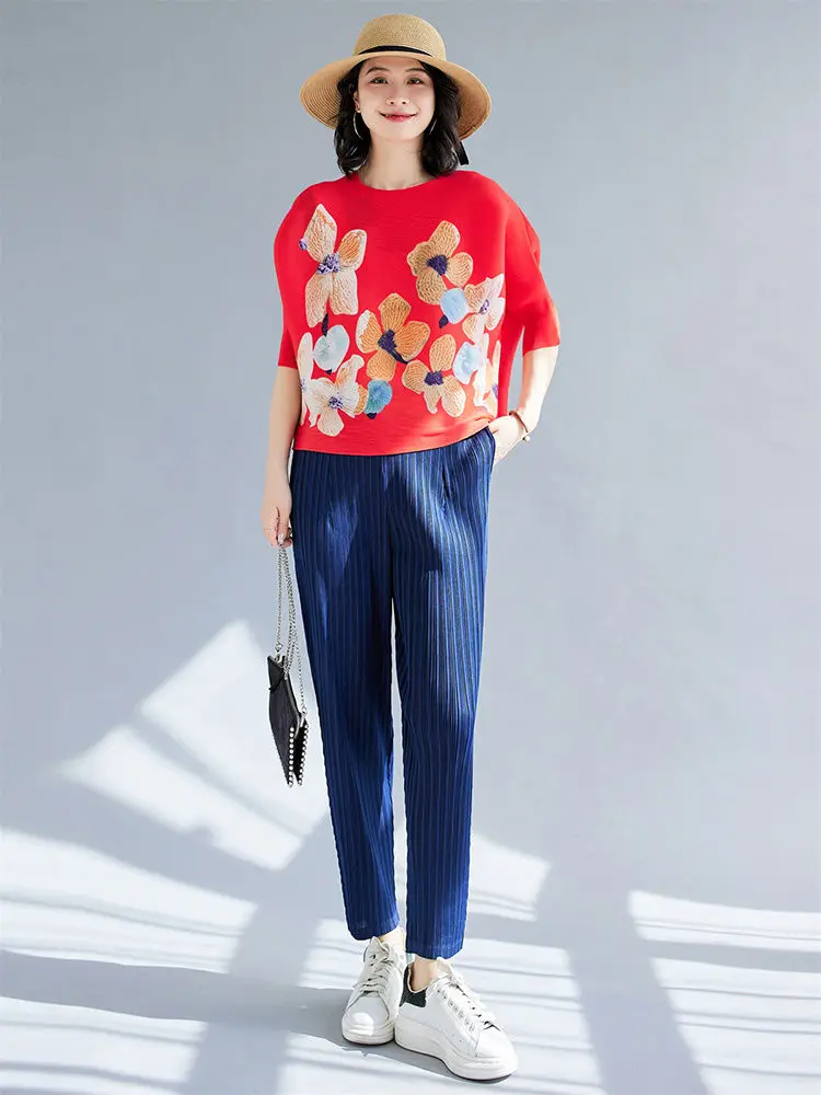 Folds 2025 new large-size women's clothing, thin and belly-covering temperament  loose short-sleeved printed T-shirt for women