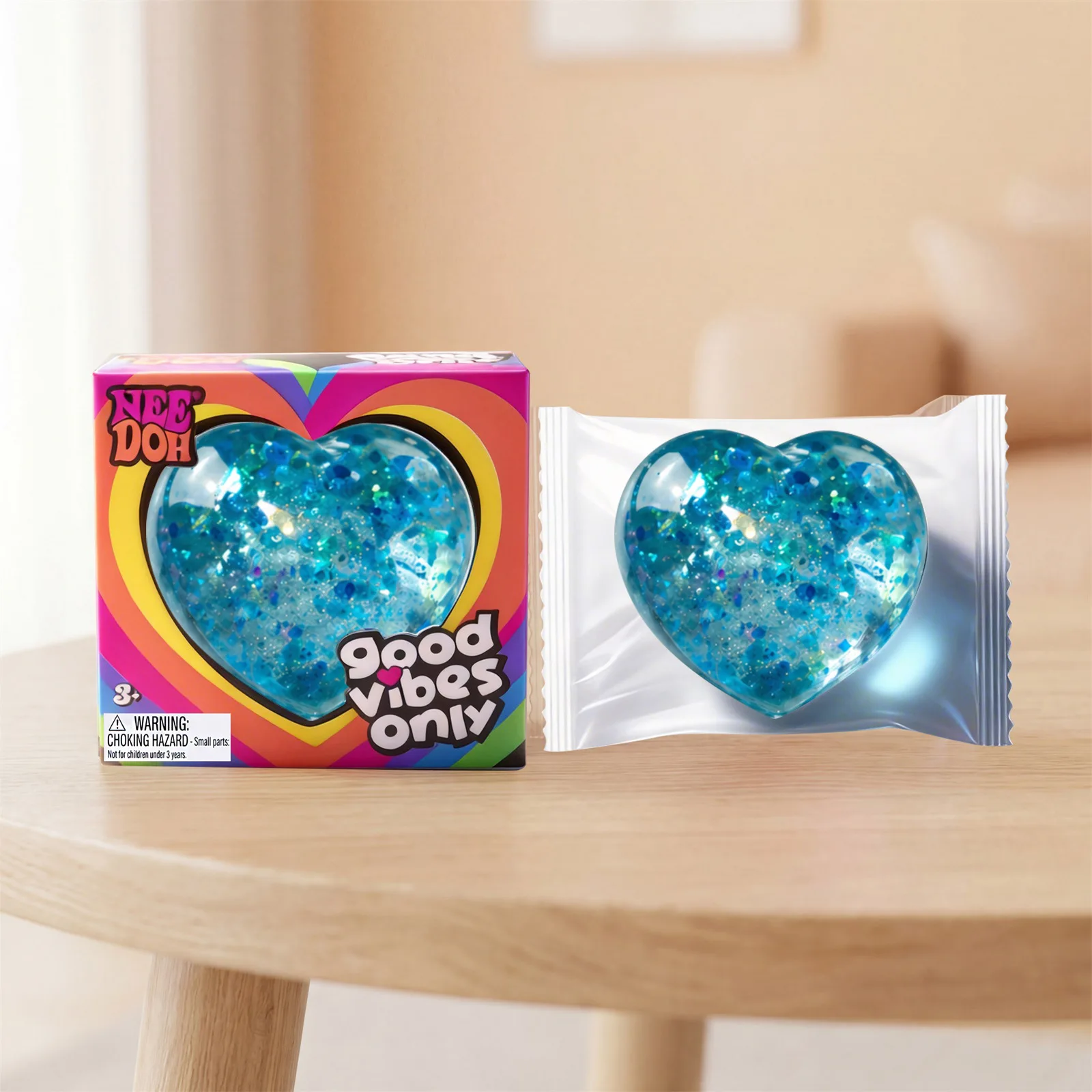 NeeDoh Teenie Sparkle Hearts herzförmiges Quetschspielzeug mit weicher und angenehmer Haptik, nicht klebend und schnell wiederfedernd, niedlich und