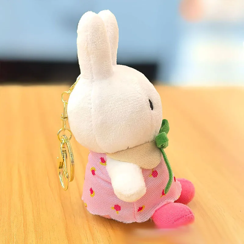 2025 Miffy pendentif Kawaii dessin animé Mini peluche porte-clés étudiant sac à dos pendentif voiture porte-clés ornement cadeau pour enfants