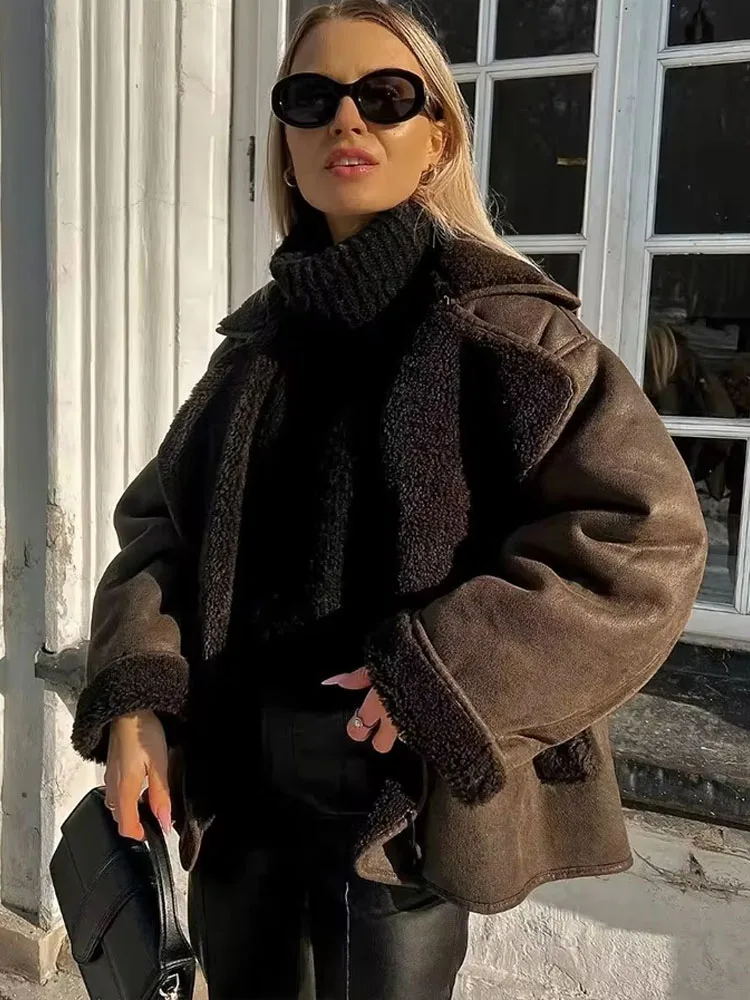 سترة نسائية شتوية موضة 2024 باللون البني سترة كلاسيكية غير رسمية من الصوف الصلب بأكمام طويلة معطف نسائي عتيق بطية صدر السترة