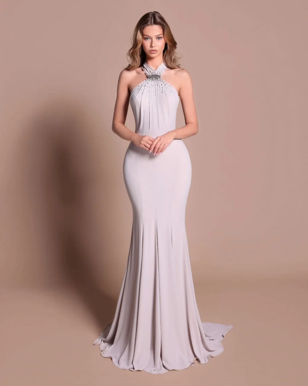 

Customized High Quality Women Chiffon Rhinestone Ruched Sheath Evening Dresses Modern Style Halter Sleeveless Long Prom Dresses