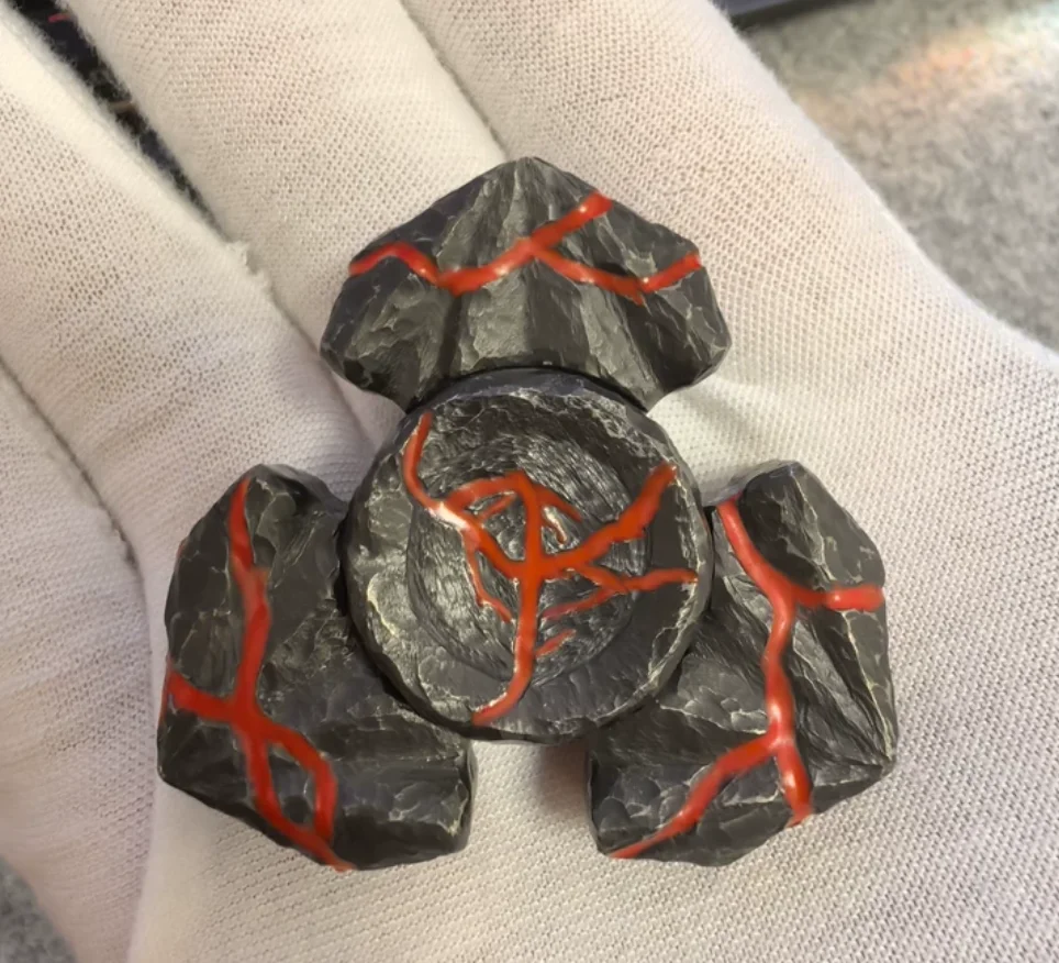 Used EDC Yibai EDC Cross Bone Thick Zirconium Carving Luminous EDC fidget spinner metal decompression toy