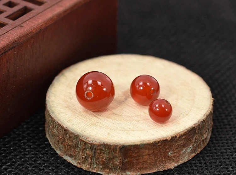 הסיטונאי 20 יח'\אריזה אדום טבעי אגאט (חצי קדח) 4 מ