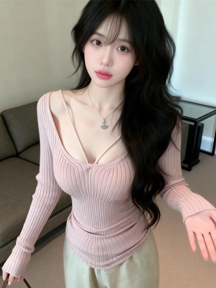 

Sexy V-neck Long Sleeve Knitted Sweater Short Style Women's Spring Summer New Design Slim Fit Top Lace up Back Detail