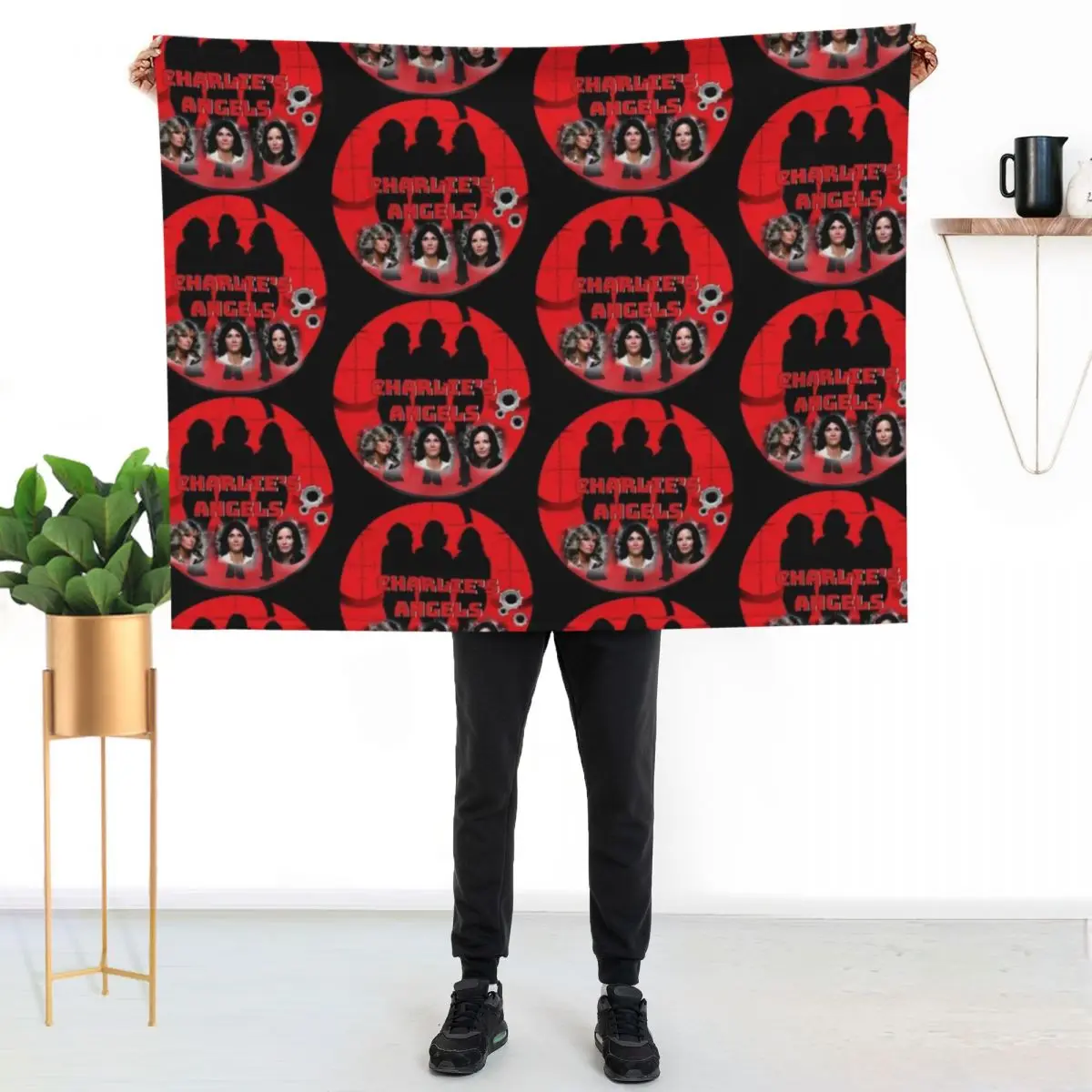 CHARLIEa??S ANGELS Throw Blanket Flannel Fabric Extra Large Throw Beautifuls Luxury Nap Polar Blankets