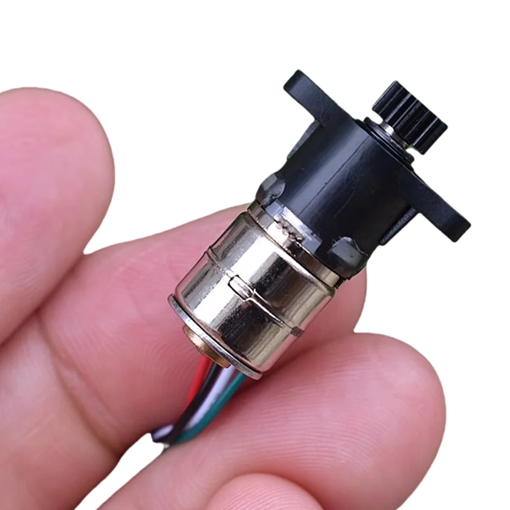 Two phase four wire miniature 10MM planetary reduction stepper motor with a reduction ratio of approximately 1:19