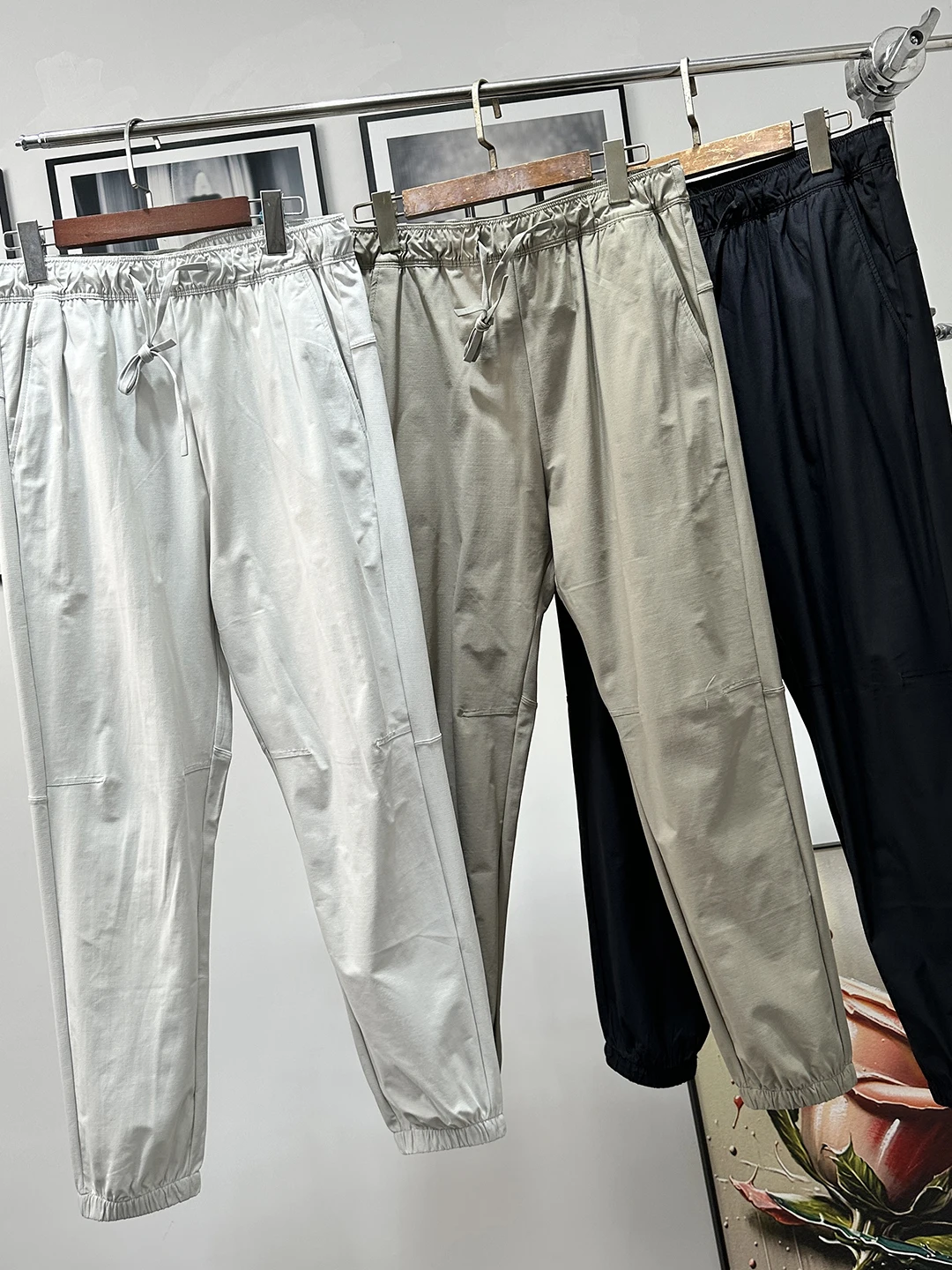 

Легкие дышащие летние тонкие мужские уличные универсальные облегающие спортивные брюки Laser Me с 3D стерео вырезом, повседневные брюки