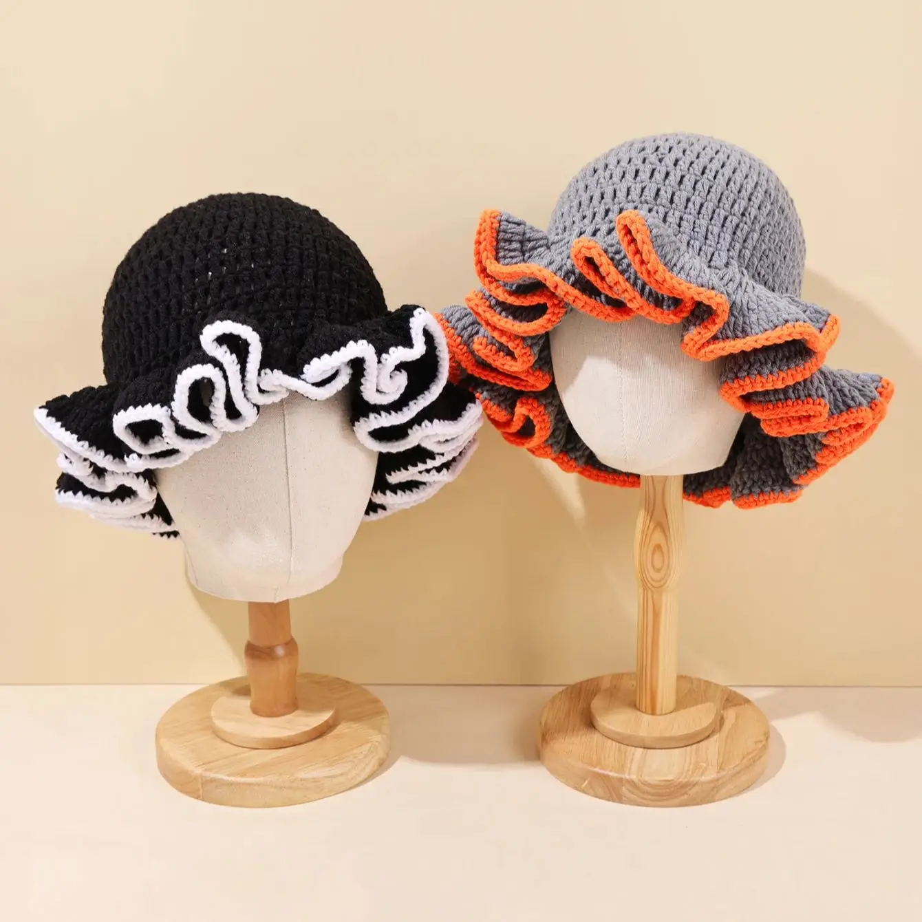 outono-inverno-feito-a-mao-de-malha-multicolorida-com-babado-chapeu-de-la-de-pescador-moda-halloween-com-capuz
