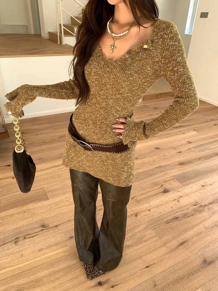 【MAR】Women's Merino Wool Blend Metal Button Decor V Neck Sweater Early Spring Long Sleeve Top