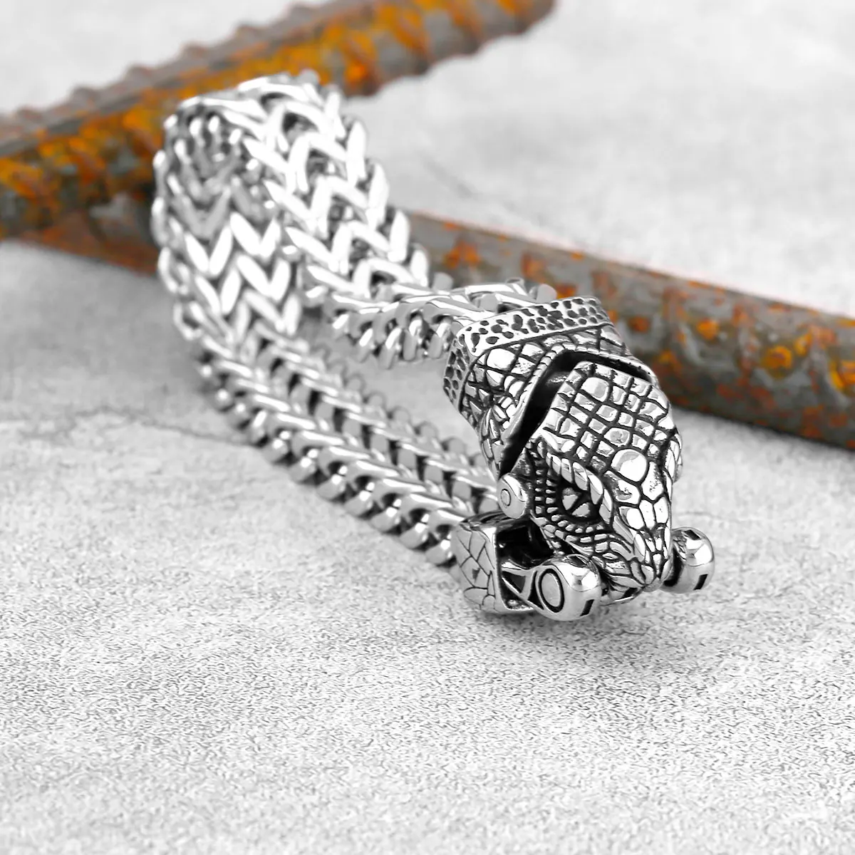 Popular Stainless Steel Animal Snake Bracelet Youth Retro Fashion Men\'s Nordic Amulet Street End Snake Bracelet Jewelry Unisex