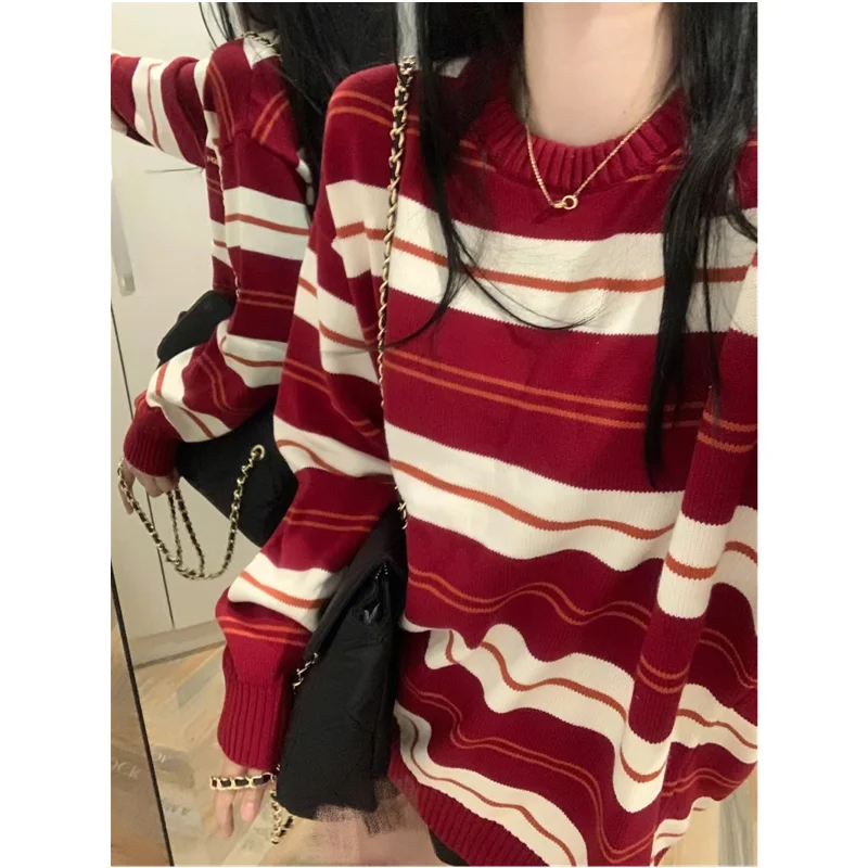 Women's New Vintage Design Sense Stripe Round Neck Knitted Sweater Temperament Versatile Comfortable Blouse Autumn and Winter