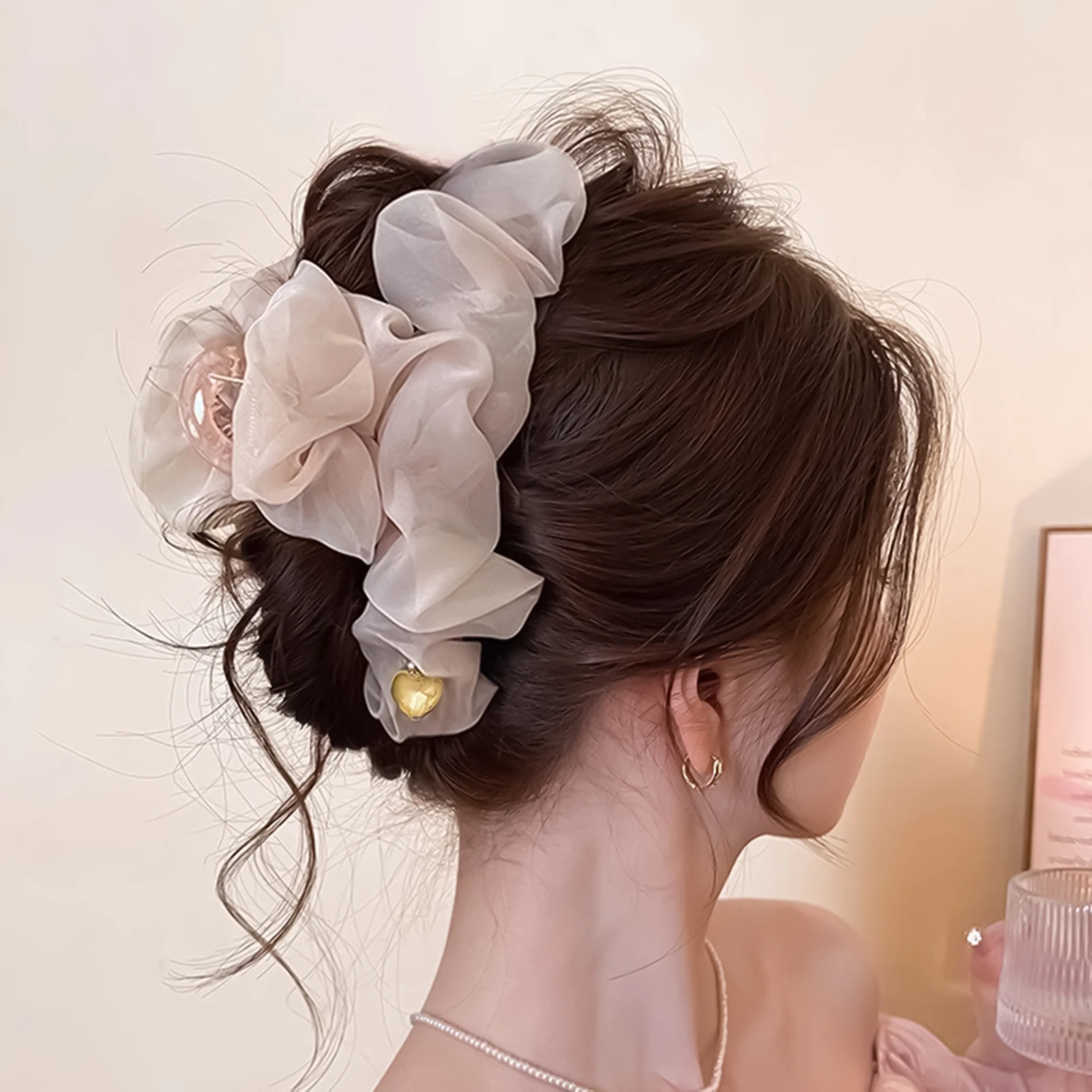 

Gentle Large Hair Claw For Women Trendy Elegant Pleated Mesh Shark Gripper Korean Style Sweety Hair Clips Girls Hair Accessories