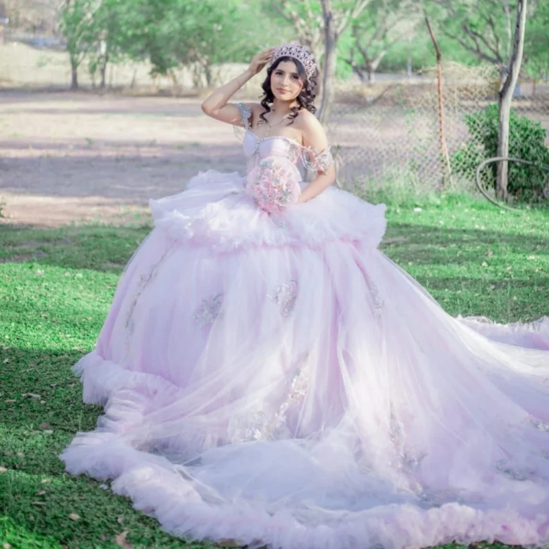 

Light Pink Quinceanera Dresses Off the Shoulder Glitter Crystal Decal Lace Ruffles Long tail Vestidoe 15 Quinceanera Customize