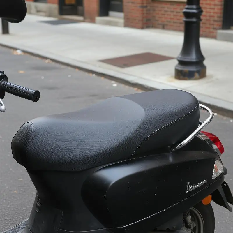 

Waterproof Protective Motorcycle Seat Cover with Elastic Leather Material