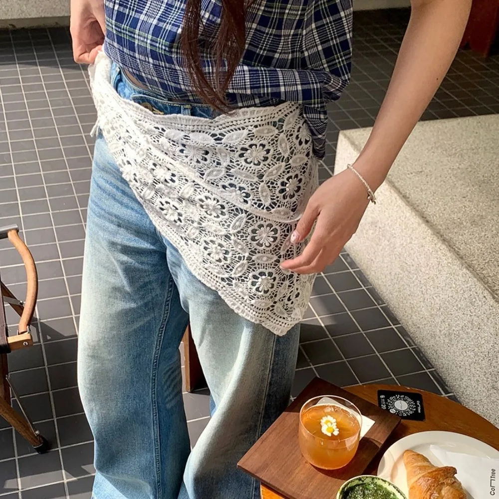 Rok Mini Trendy Berenda Model Fart Curtain Slim Fit Berlubang Cantik Gaya Y2K Rok Apron Wanita