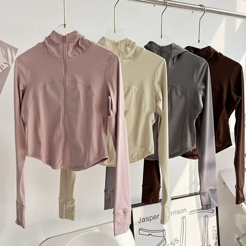 

Women's Winter Long Sleeve Fitness Jacket Yoga Zipper With Hat Running Coat Elastic Gym Sweater Clothes