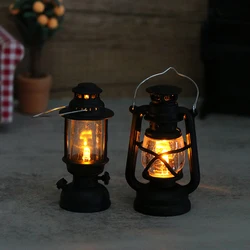 1Pc 6cm Mini Led Retro Glowing Pony Lantern Simulation Cande Light Night Light Dollhouse Miniature Kerosene Lamp Home Decor Toy