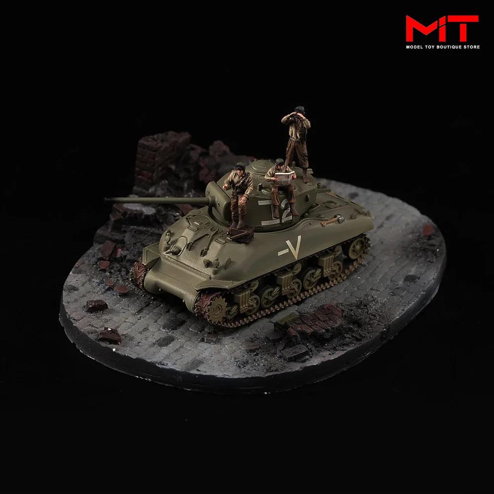Miniature Painted 1/35 1/72 American Soldiers Figure WWII Legion Team Diorama Props Military Tank Model  Display Platform Decor