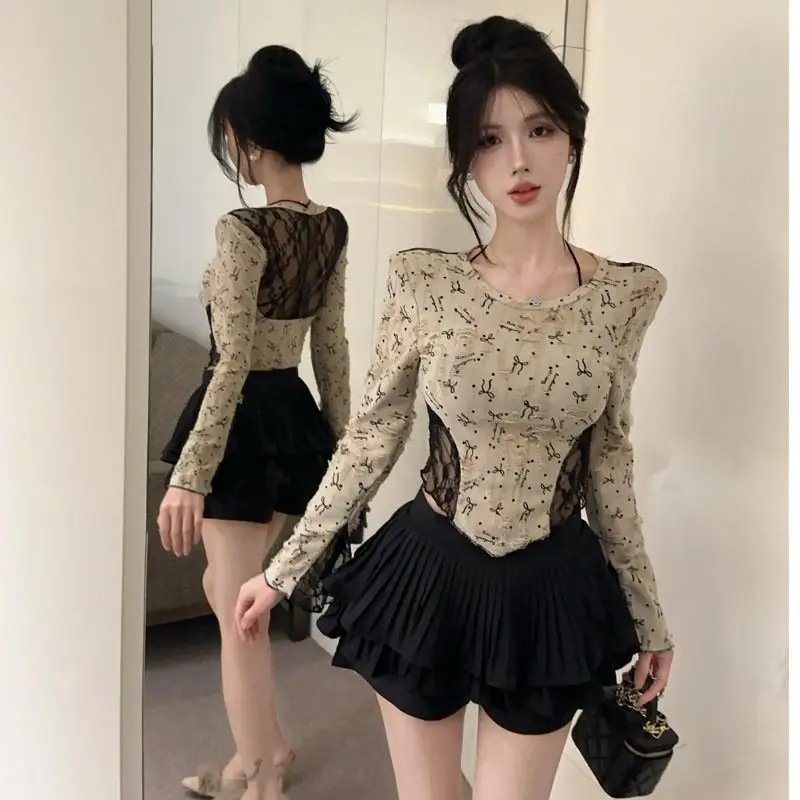 

Pure Sexy Hot Girl Printed Spliced ​​Lace Backless Base Shirt 2025 High-End Shirt Unique Beautiful Top