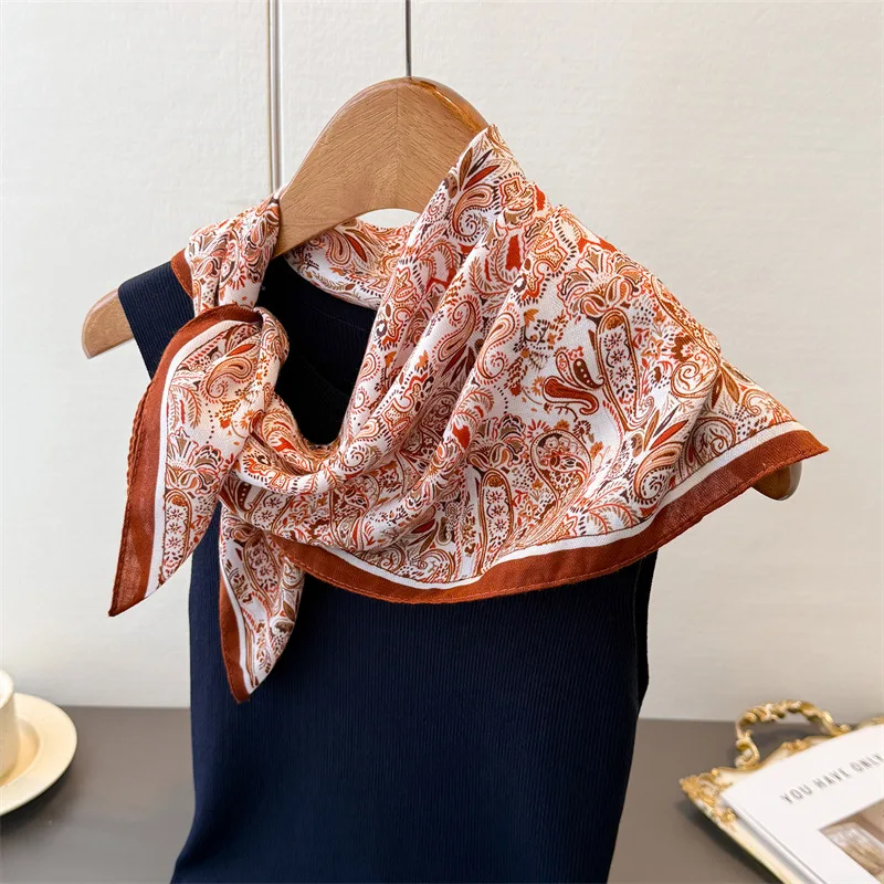 New Square Scarf Paisley Print Cotton Velvet Headscarf Spring Autumn Warm Scarves Women Decoration Soft Foulard Bandana Wraps