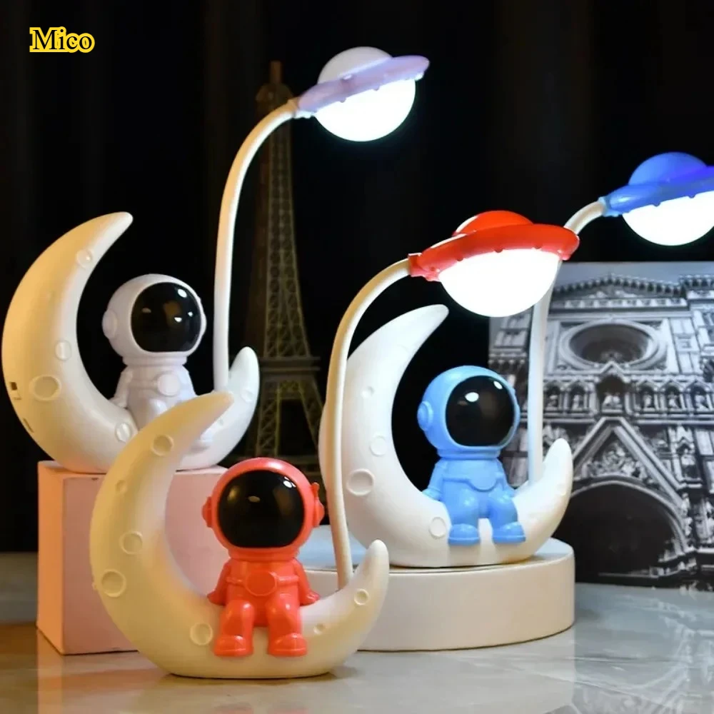 

Creative Moon Astronaut LED Night Light, Desktop Decorative Lamp for Bedroom Home Decor